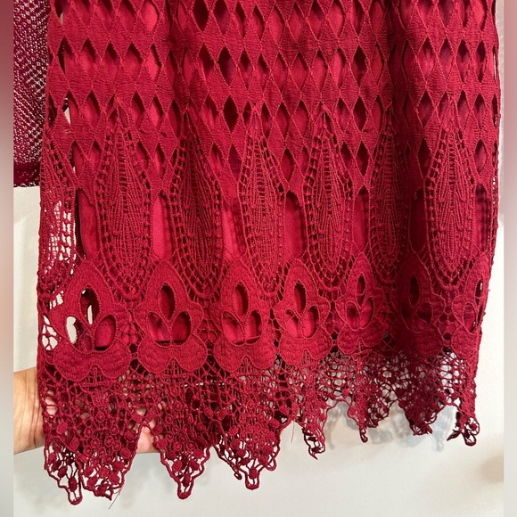 BOOHOO Night Burgundy Lace Long Sleeve Backless Dress EUC - Picture 5 of 7